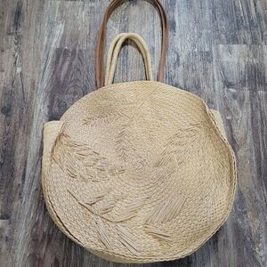 Straw Woven Round Shoulder Bag - 15" x 16" Bohemian Summer Tote - Natural Raffia